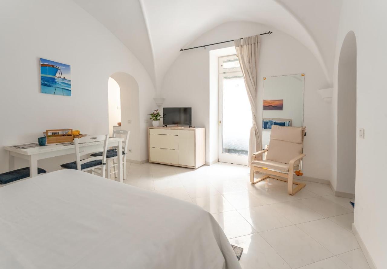 Suite Posterus 5 Capri Luaran gambar
